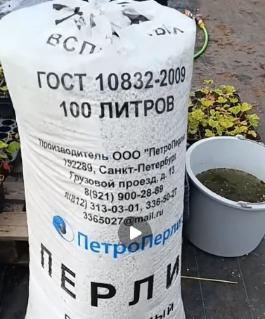 Один день из жизни нашей клубничной фермы. Да, мы не только сейчас собираем и едим клубнику. )))) А 