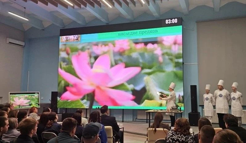 🏆 Гордость ХТЭТ: Виктор Сбродов — в тройке лучших выпускников СПО края!
4 июня состоялся финал крае