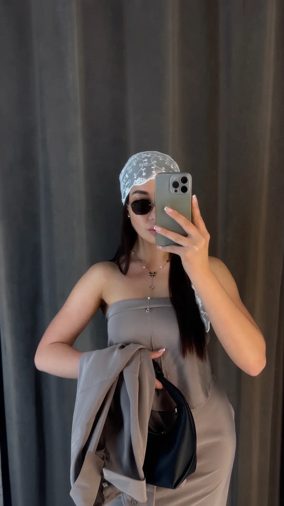 🩶

Сумка 🏷️8000
Костюм 🏷️5000
Колье 🏷️1900
Очки 🏷️1900
Косынка 🏷️1500
Серьги 🏷️1000
