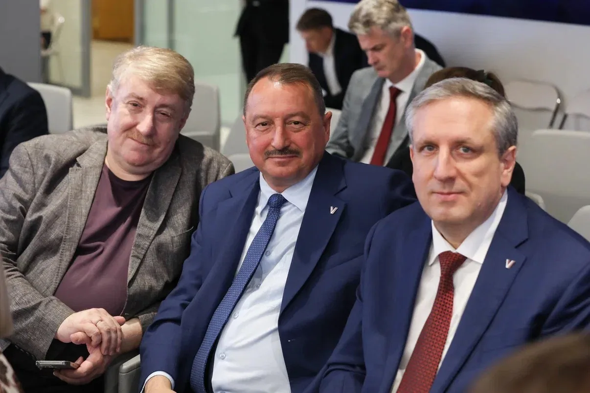 📌 Председатель Избирательной комиссии Ленинградской области Михаил Лебединский принял участие в еже