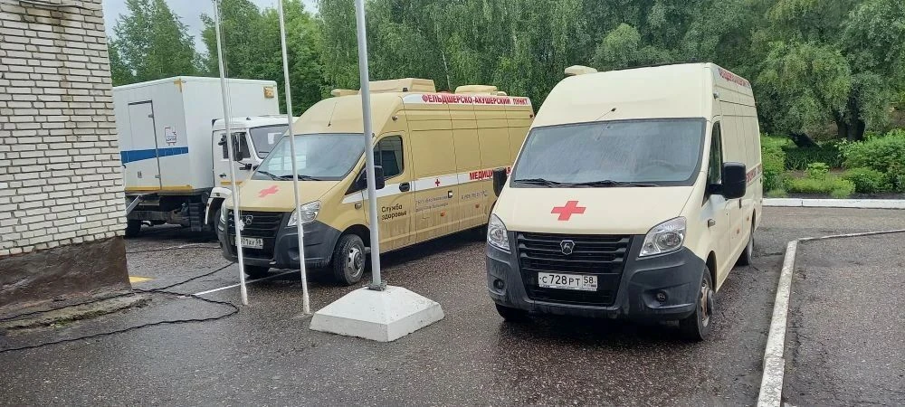 Медицинские работники Бессоновской районной больницы в плановом порядке продолжают выездную диспансе