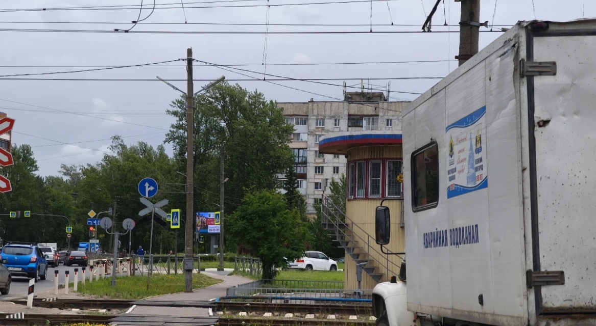 В Западном районе из-за аварии возможно ухудшение качества воды!

Сегодня на водоводе 800 мм у ж/д п
