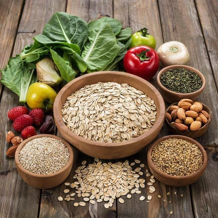 Топ-8 продуктов для похудения 🥗✨

1. Овсянка — обеспечивает длительное чувство сытости благодаря вы