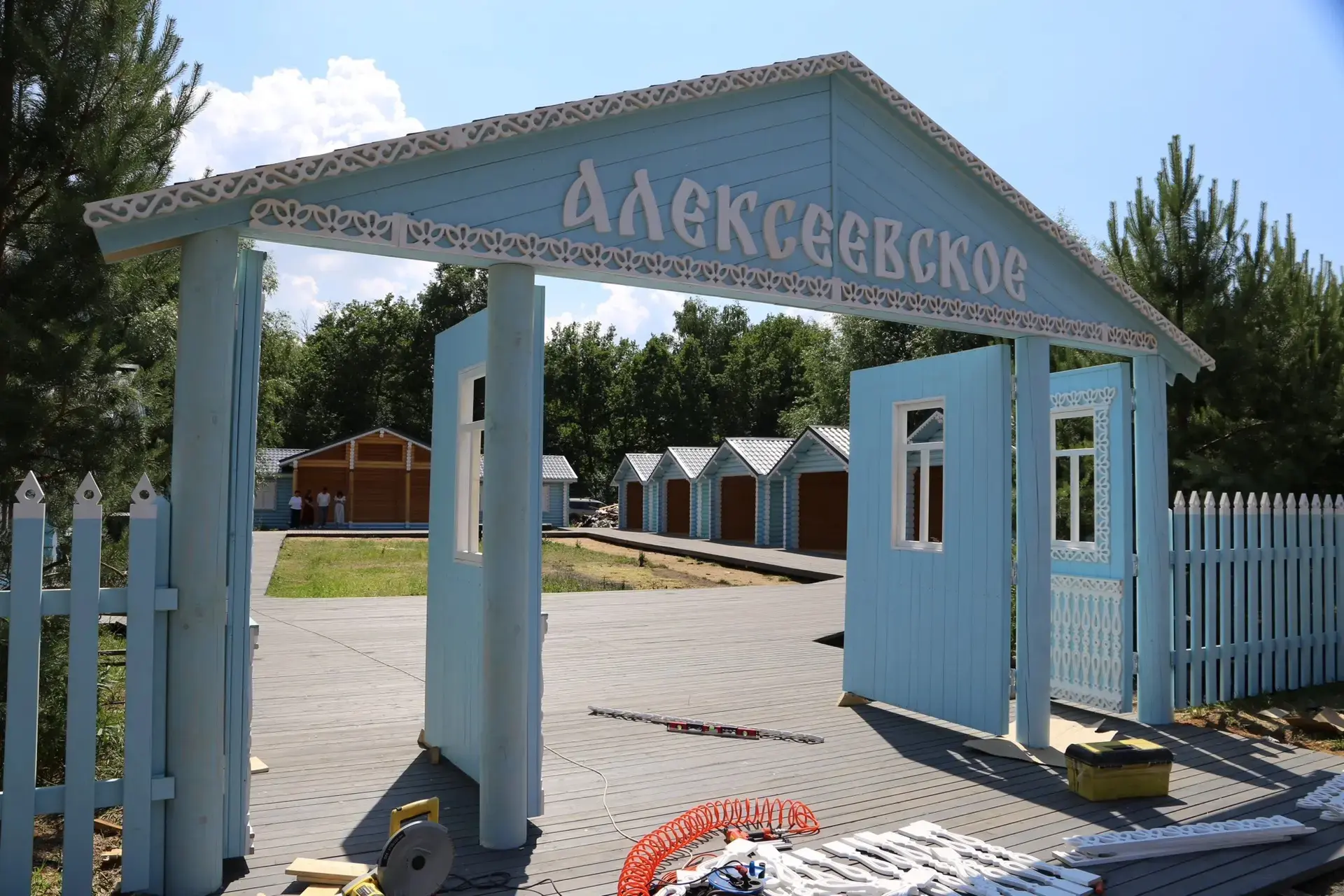 Оценили ход подготовительных работ на алексеевской площадке Казанского Сабантуя.

В этом году подвор
