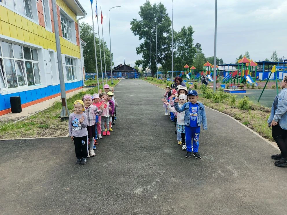 🇷🇺 Вместе — мы сила! С Днем России!

Сегодняшний праздник в честь Дня России стал для наших воспит