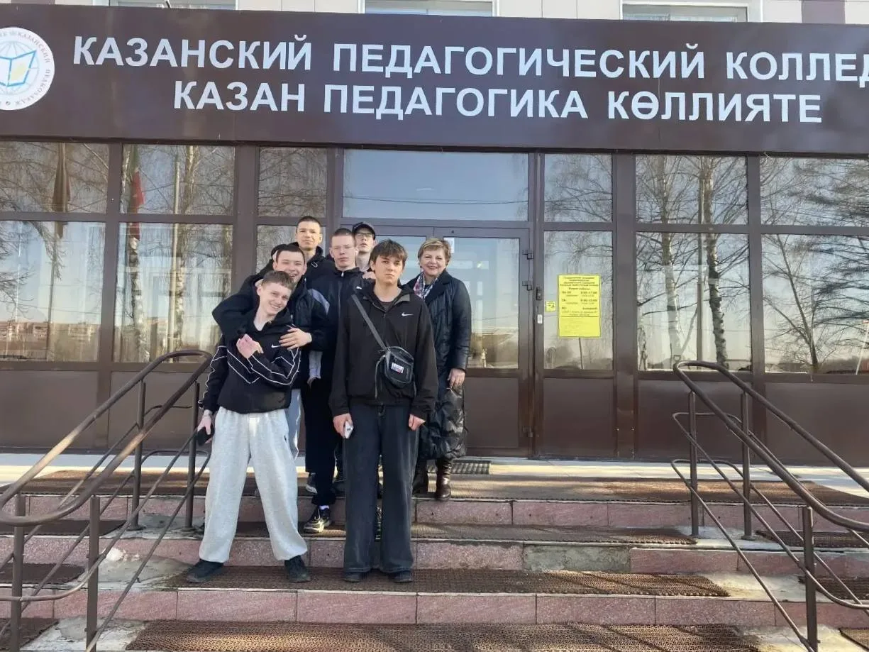 Будущие защитники: студенты ЭМ‑0724 узнали о военном образовании!
Наши ребята из группы ЭМ‑0724 Каза