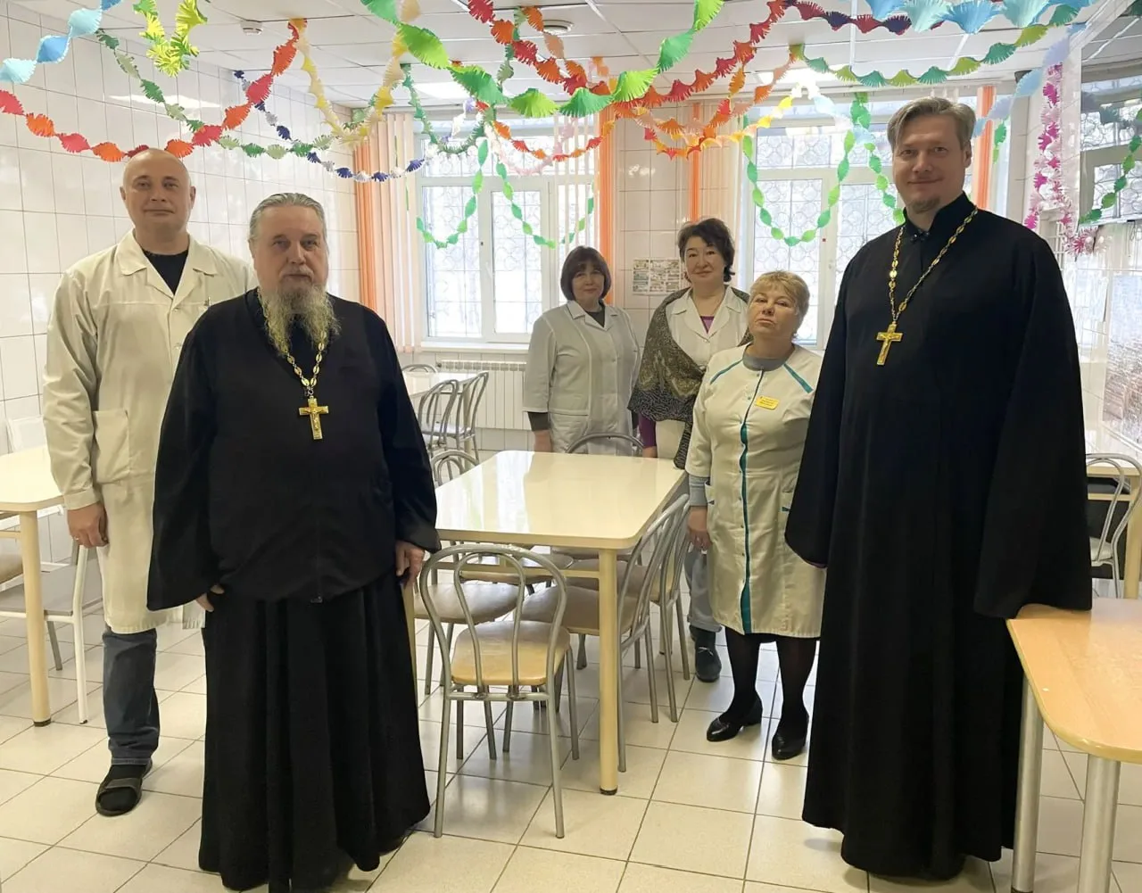 🕊 #Социальное_служение

МЕЖДУ ДИАГНОЗОМ И БЛАГОДАТЬЮ:
крещение в условиях психиатрического стациона