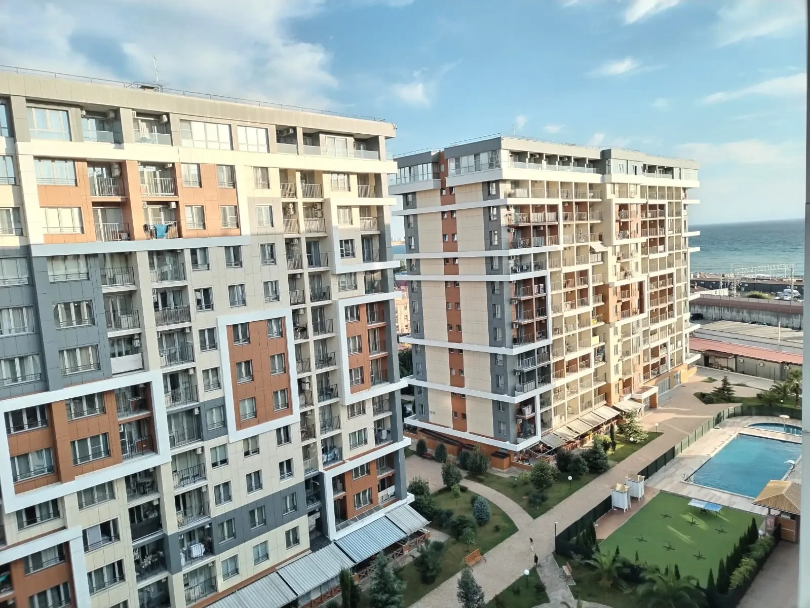 📍 Регион: 🌴 Сочи
🏠 Евродвушка 38м2
💰 Цена: 7 500 ₽ / сутки

Уютная квартира на первой береговой 