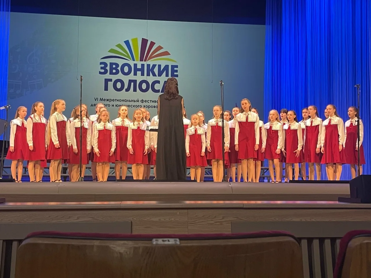 Хоры Сыктывкарской детской музыкальной школы достойно представили школу на VI Межрегиональном фестив