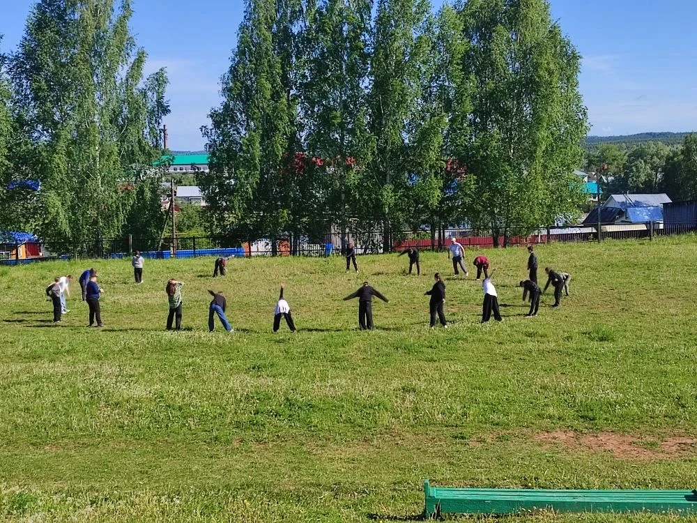 ✨Четвертый день пришкольного лагеря труда и отдыха "Авангард" прошел под девизом  "Достигай и побежд