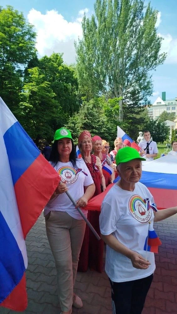 🇷🇺Праздник ко Дню России.
🌟В среду, 10 мая , в парке культуры и отдыха имени Максима Горького сос