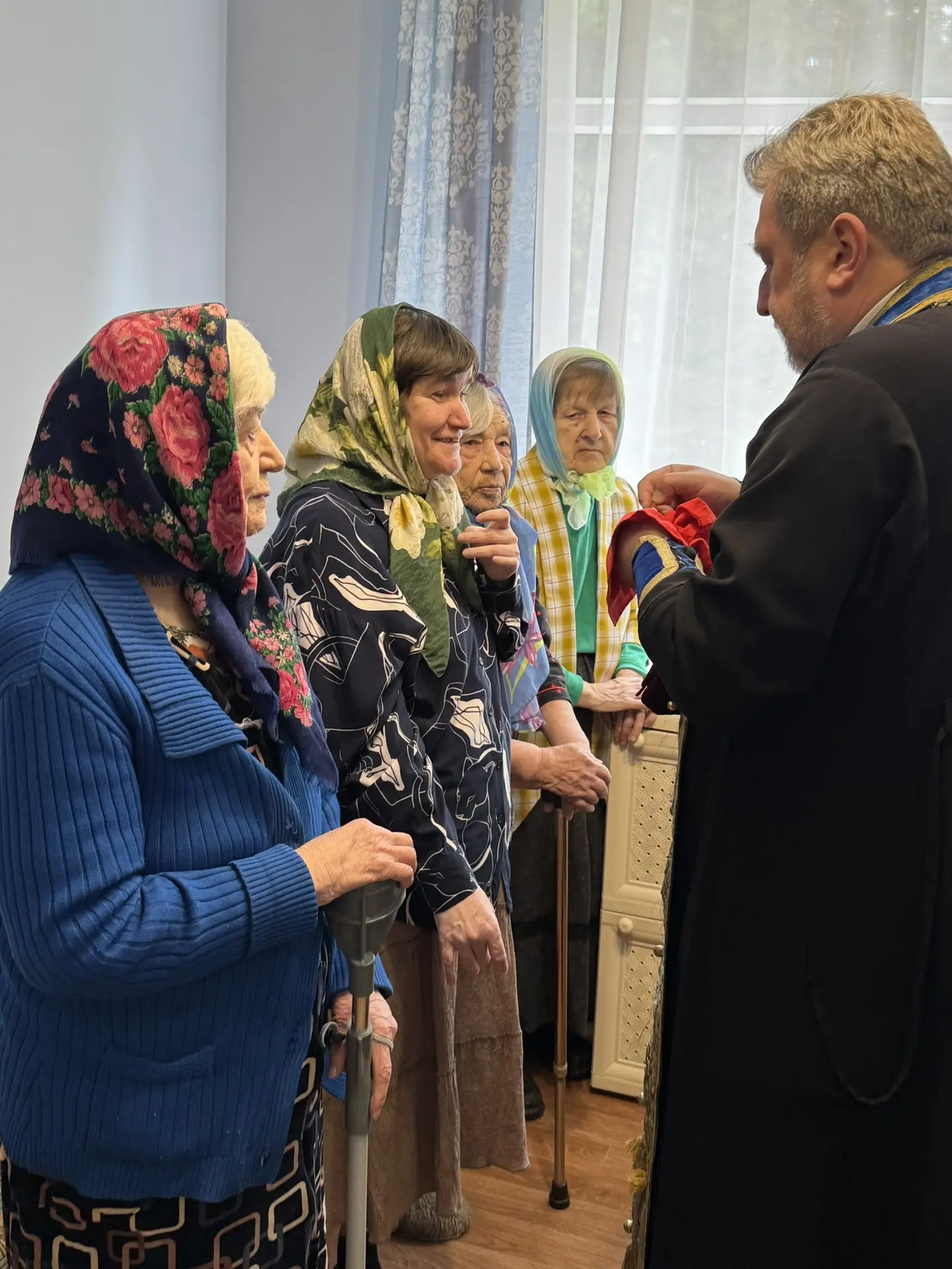 Поздравляем всех, кто причастился сегодня и сердечно благодарим отца Михаила, что не забывает навеща