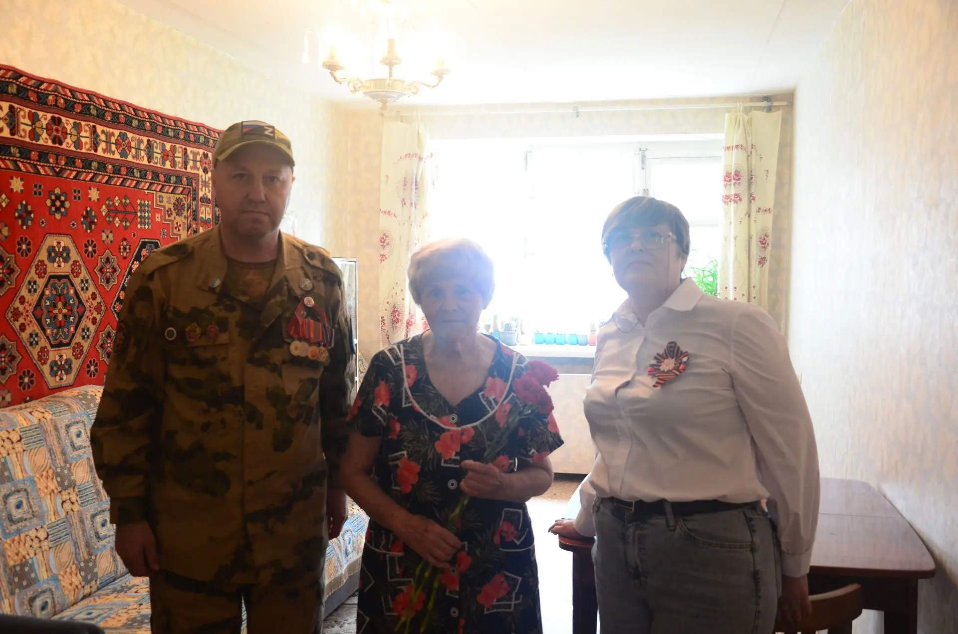 «День победы со слезами на глазах» 
       В эти светлые майские дни, когда вся страна отмечает вели