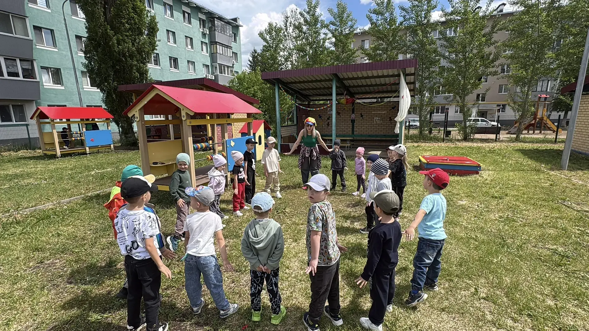 1 июня — Международный день защиты детей!

Сегодня, в первый день лета, наш детский сад распахнул св