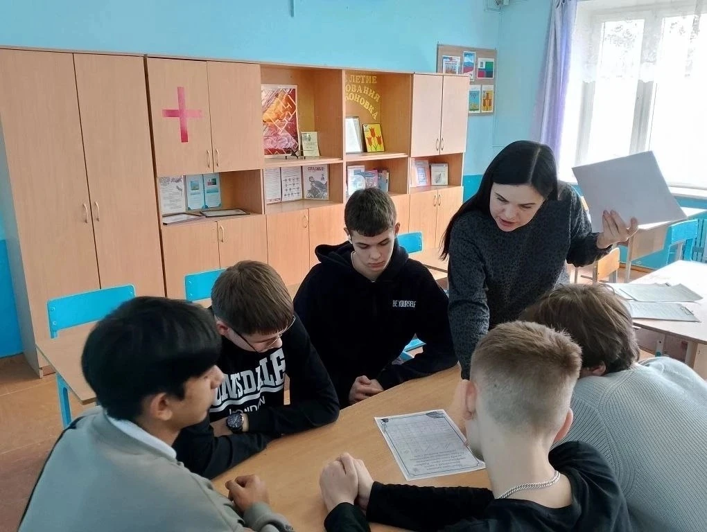 Учащиеся 9 «Б» класса приняли участие в литературном путешествии, посвященном творчеству великих кла