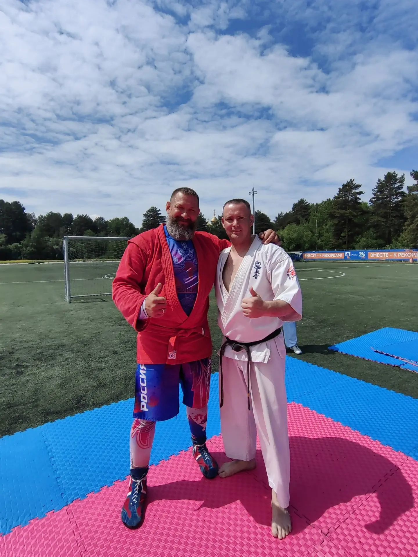 🥋 В Шелехове прошёл мастер‑класс по боевому самбо 

📅 14 июня 2026 года на стадионе «Металлург» со