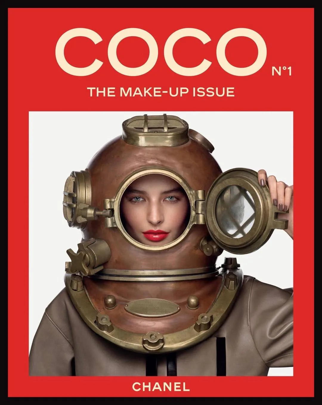 Chanel Beauty запустил COCO Magazine — собственный beauty-журнал о макияже. 
Первый выпуск, COCO No.