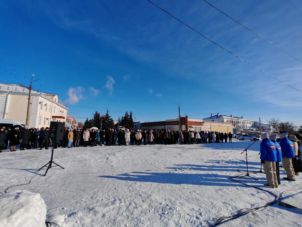 🔶 Сегодня, 2 февраля, на площади у памятника "Красные знамена" прошел митинг, посвященный 83-ей год