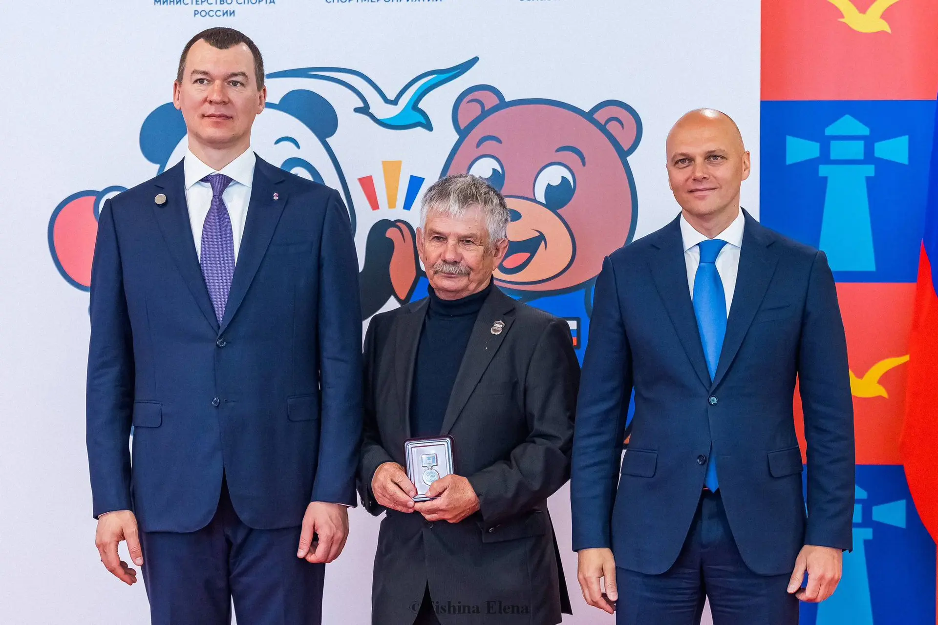 Заслуженные награды на торжественном мероприятии в рамках X Российско-Китайских игр

🏆Министр спорт