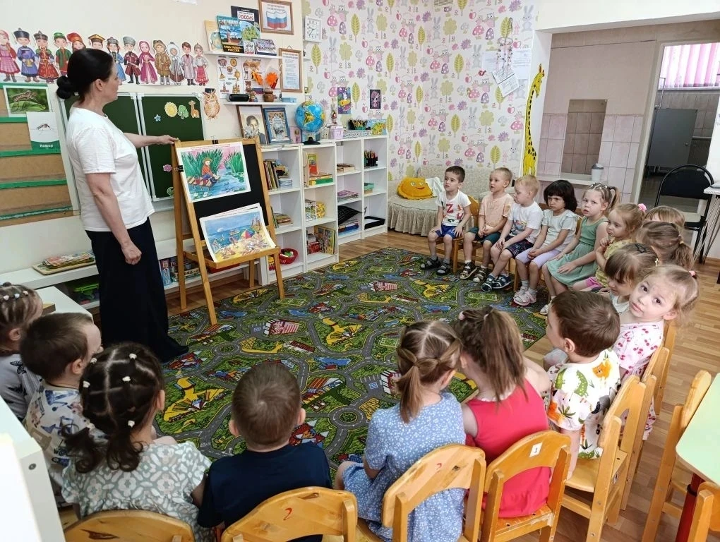 Вчера наше ДОУ 
 посетил  региональной методист🌻

Гость оценил образовательную среду, посетил откры