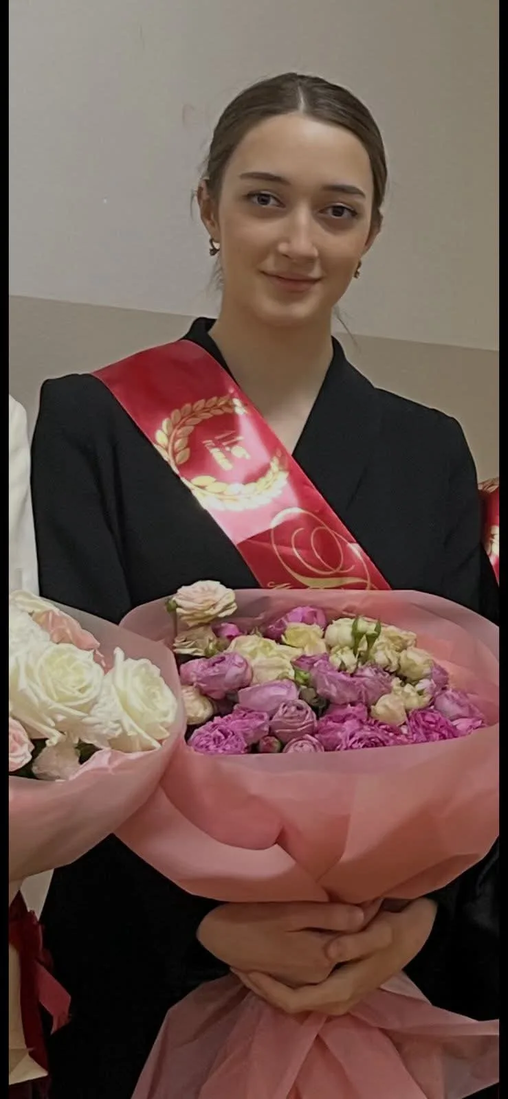 ⚡️Наши высокобалльники

👩🏻‍🎓Магомедова Хадижат Камалутдиновна , выпускница МКОУ «Акушинская СОШ №