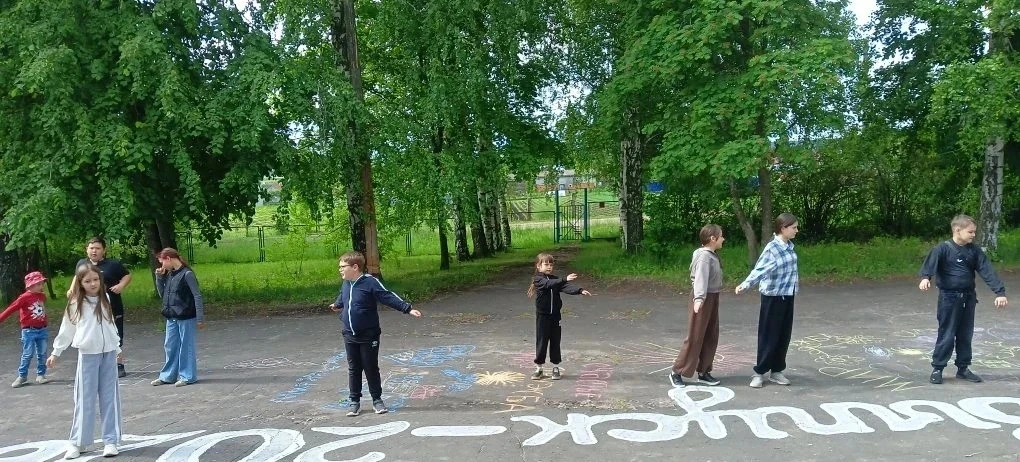 Второй день работы пришкольного оздоровительного лагеря «Орлята» доказал, что каникулы будут яркими 