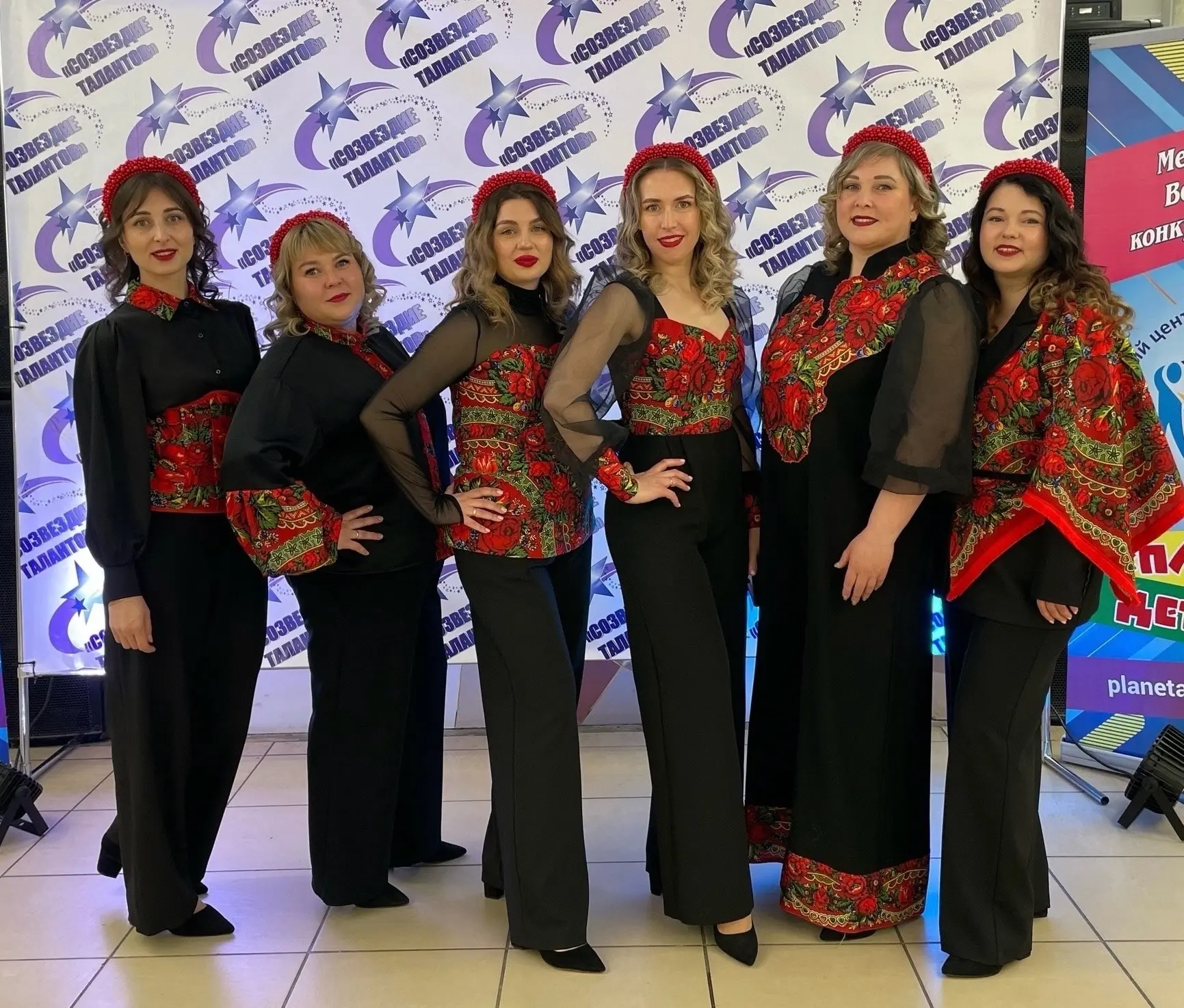🎶Вокальная студия «Сияние» — лауреат Всероссийского конкурса! 

Вокальная студия «Сияние» (рук. Тор