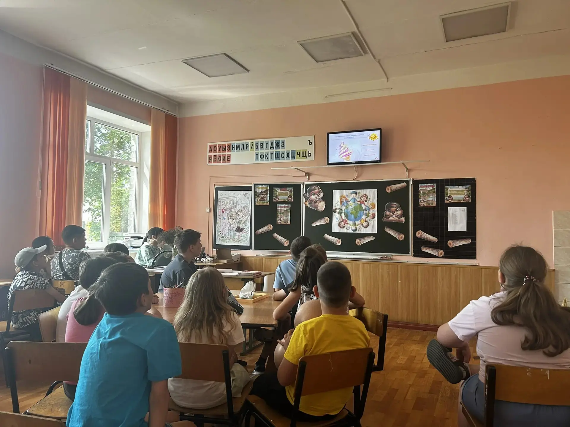 1️⃣0️⃣ июня - Всемирный день мороженого 🍨
В пришкольном лагере прошло веселое мероприятие, посвящен