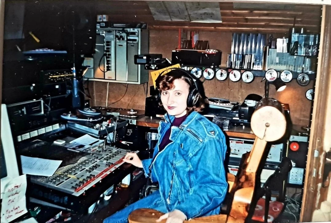 С Днем радио, друзья!🎉📻 Пусть на частотах вашей жизни будут только хорошие новости и лучшая музыка