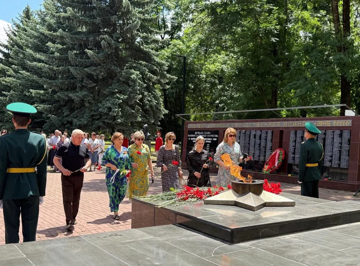 🕯️ Вечная память. «Не гаснет памяти свеча»
   22 июня, в День памяти и скорби, в Усть-Джегутинском 