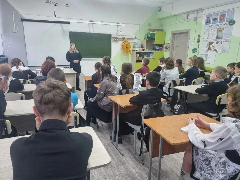 Визит инспектора ПДН: Мошенничество в сети Интернет.

Уважаемые ученики и родители!

09.02.2026г. на