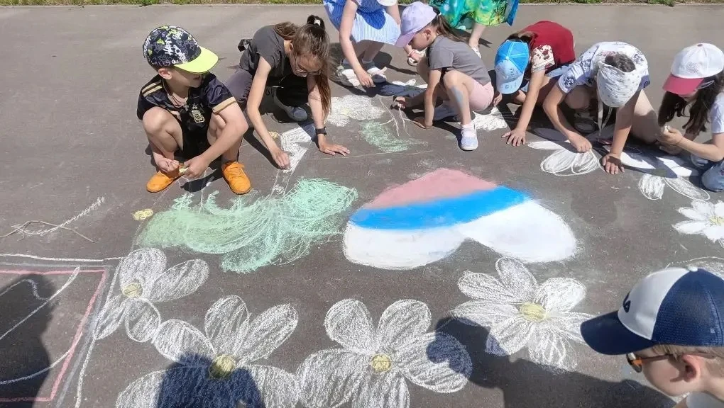 🌊 Спорт, творчество и новые открытия в лагере «Море открытий»!

Восьмой день нашего большого путеше