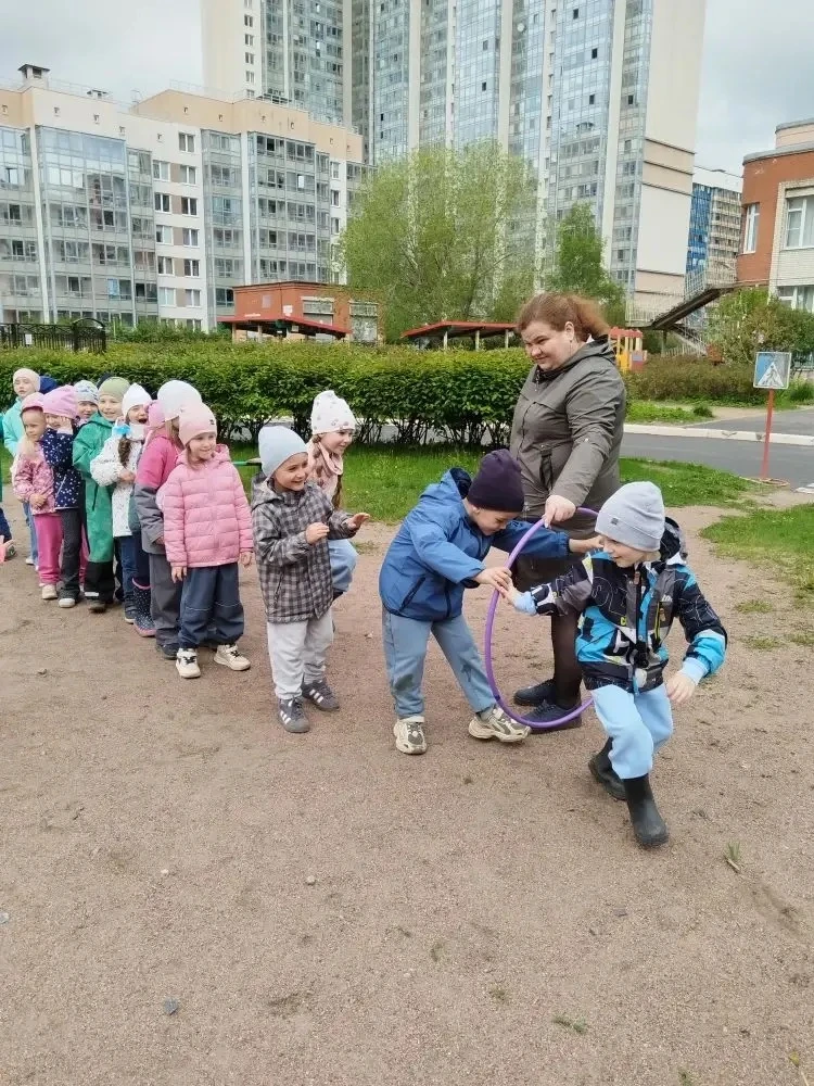 В детском саду сегодня прошёл «День здоровья»для детей средней, старшей и подготовительной группы. Р