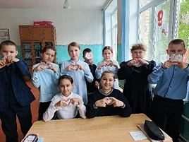 «Моя семья - моё богатство»
15 мая во всем мире отмечается Международный День семьи. В 4 классе МБОУ