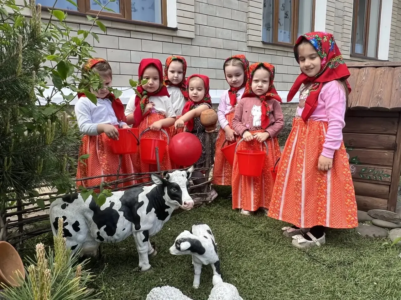 1 мая – это всенародный праздник Весны и Труда, посвящённый всем работающим людям, независимо от про