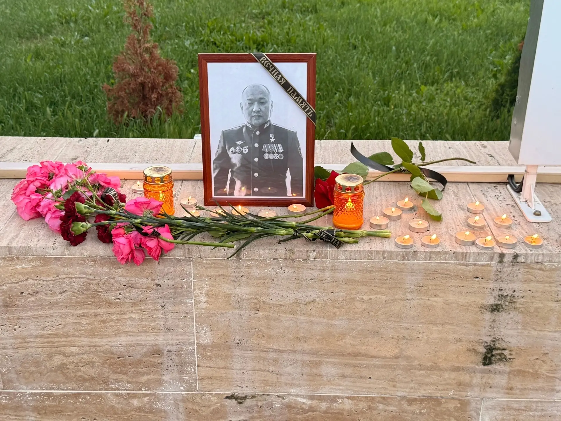 🙏🏼 Вчера, 10 июня, вся Калмыкия простилась с Героем России Нараном Алексеевичем Очир-Горяевым.
Эта