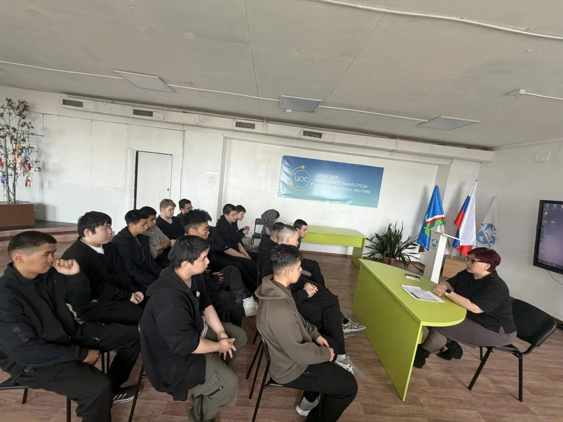 Учись говорить «нет» вредным привычкам: в колледже прошла профилактическая беседа
 
В рамках месячни