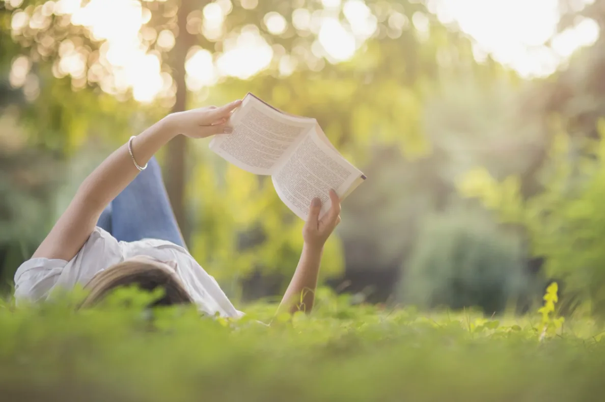 📚 Список литературы для летнего чтения

Уважаемые родители! Привить ребенку любовь к чтению – значи
