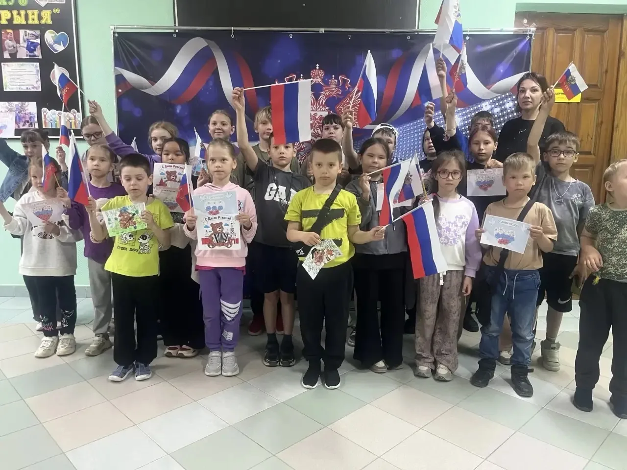 🇷🇺Сердце моё — Россия!

🌍В преддверии главного государственного праздника — Дня России (12 июня),