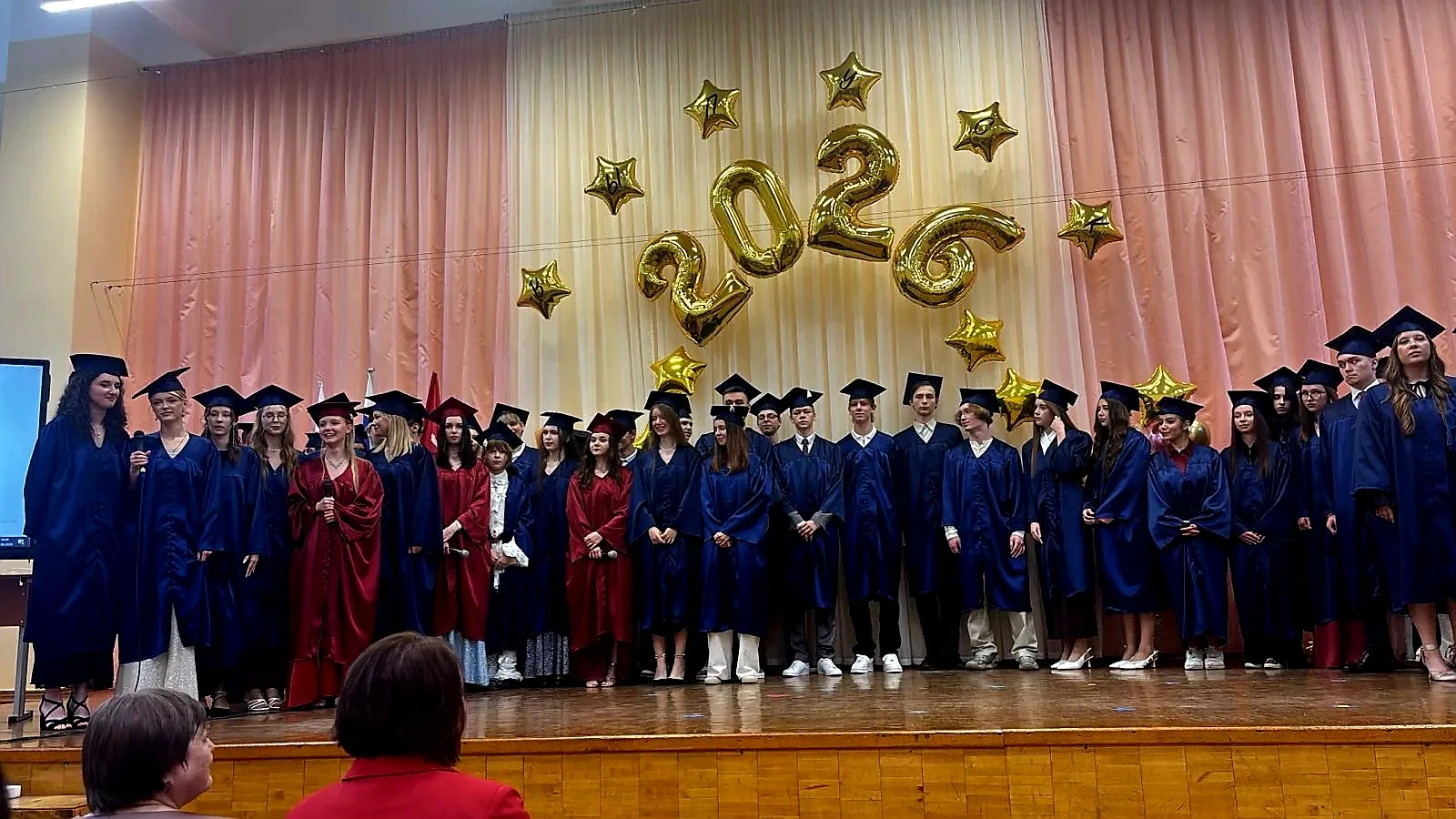 💥Выпускной вечер — главное событие в жизни школьников, которое они с нетерпением ждут на протяжении