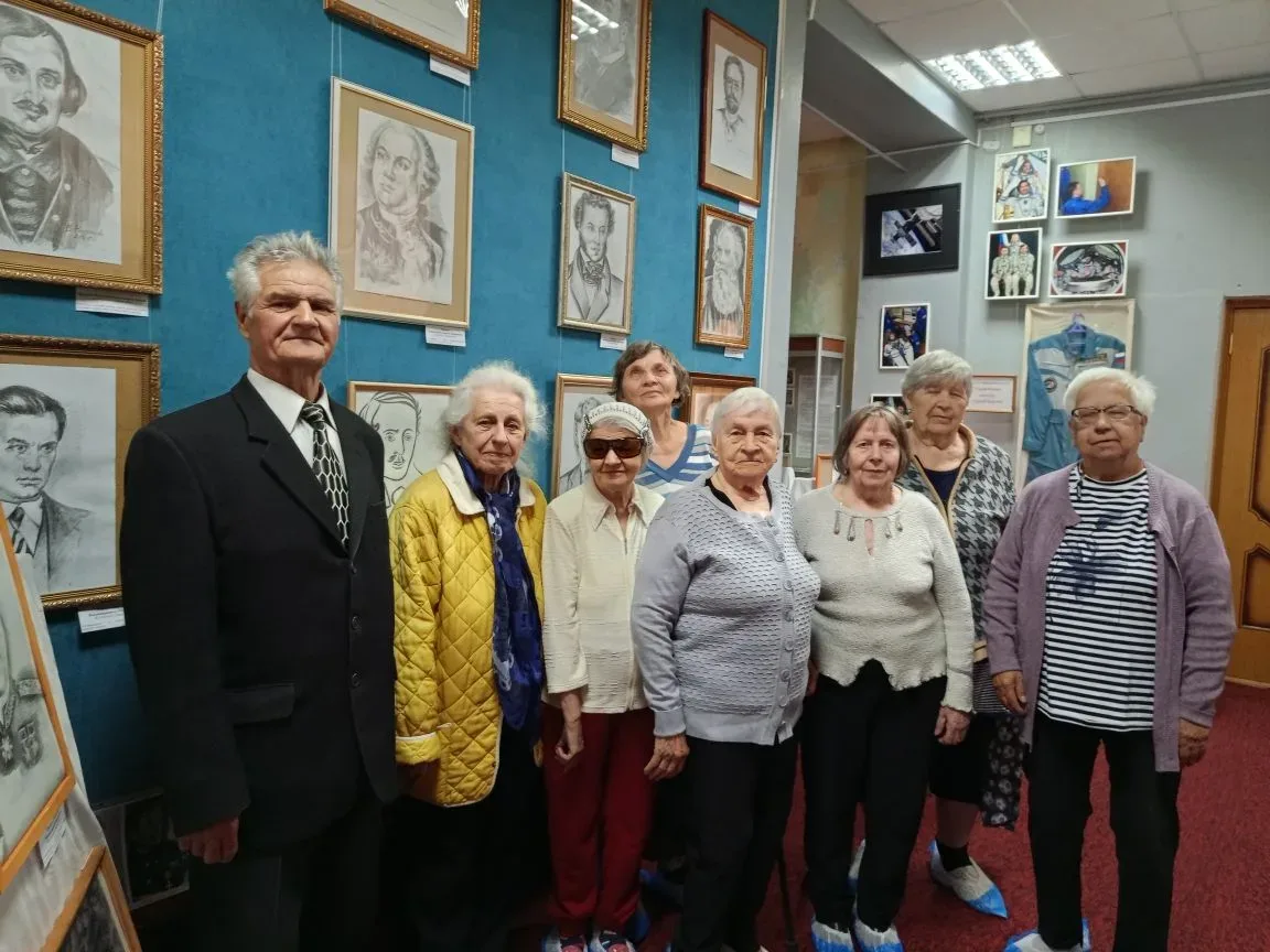 Лики великих
⁣
Получатели социальных услуг стационарного социально-геронтологического и полустациона
