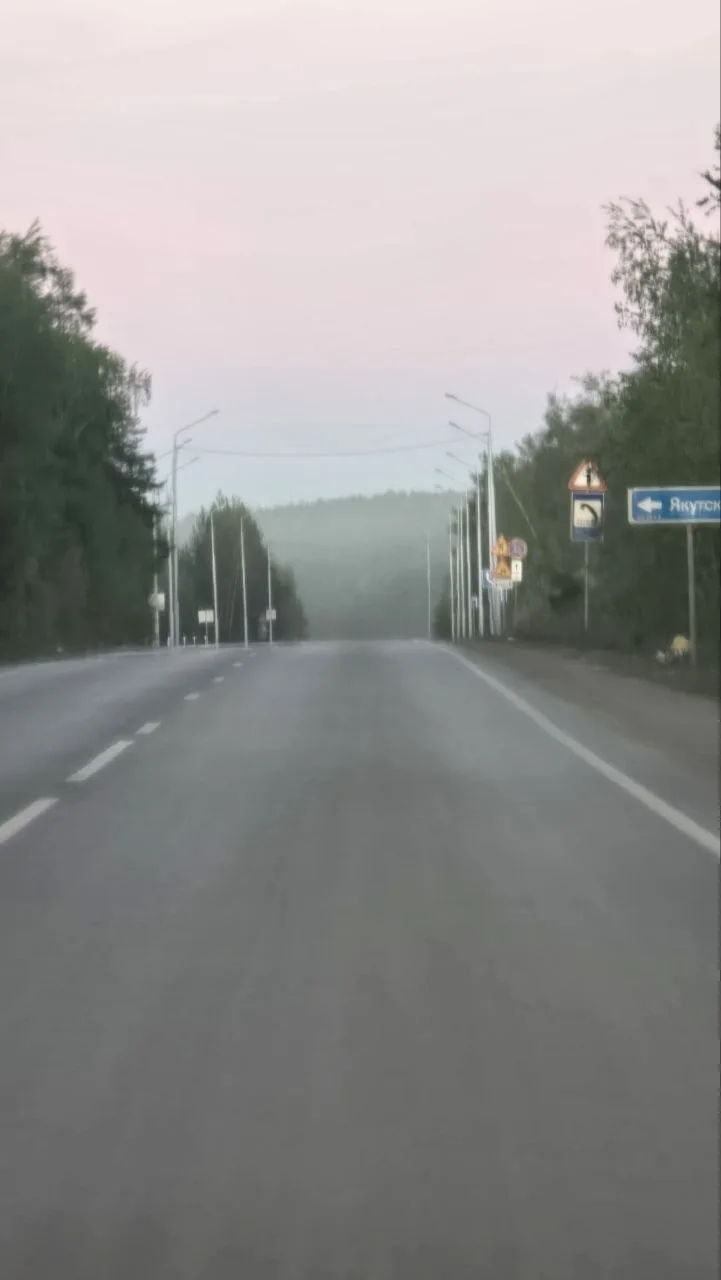 Замечательный подписчик @pryanayayakutia: 

Здравствуйте! Опять горит свалка, страшный смрад