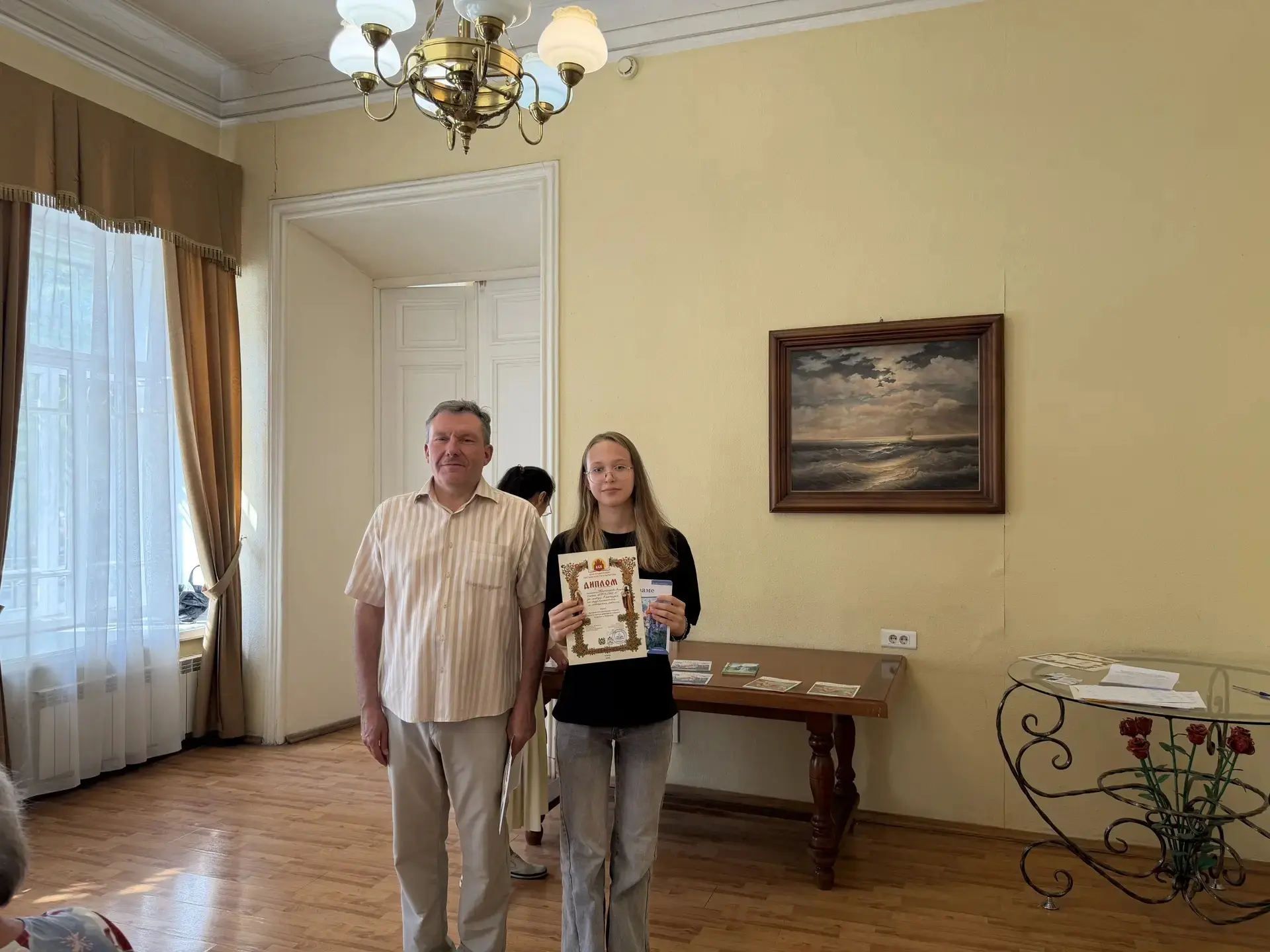 В каминном зале епархиального управления прошло торжественное награждение участников информационного
