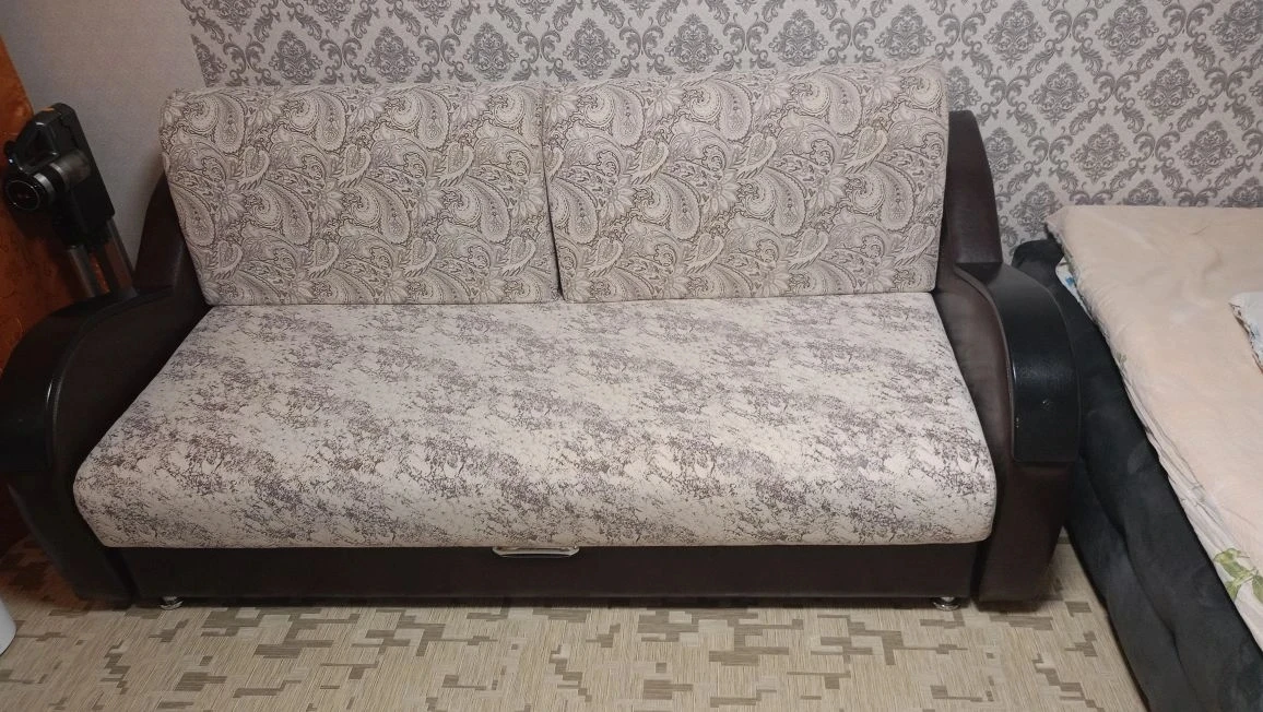 Продам диван в отличном состоянии