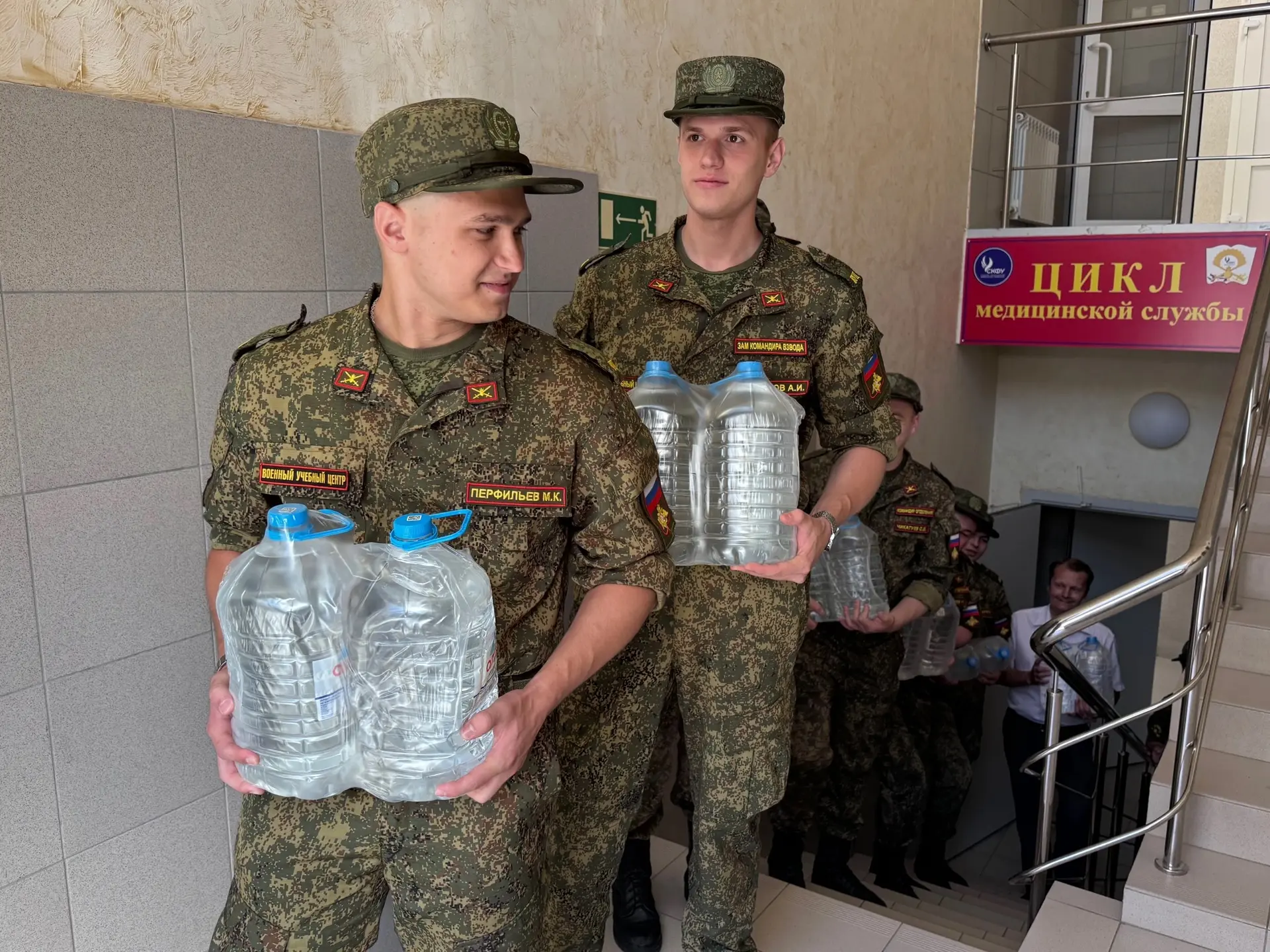 📦 ВУЦ СКФУ В ЗОНУ СВО ОТПРАВИЛ ГУМАНИТАРНУЮ ПОМОЩЬ

Студенты и преподаватели Военного учебного цент