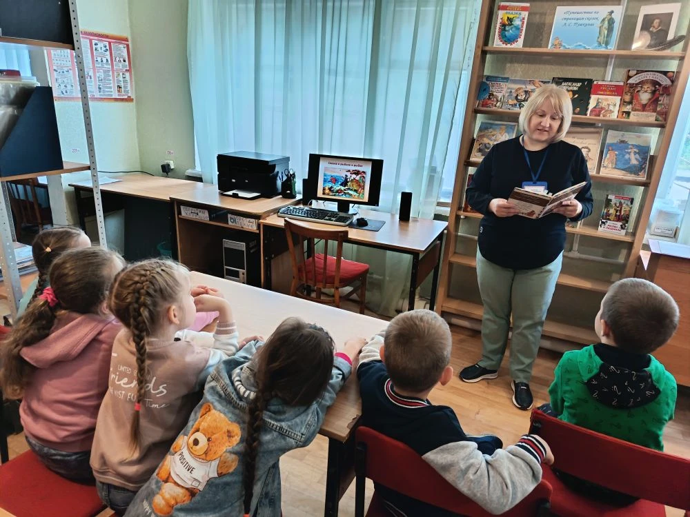 День русского языка в России📚
6 июня в России отмечается День русского языка и этот выбор неслучаен