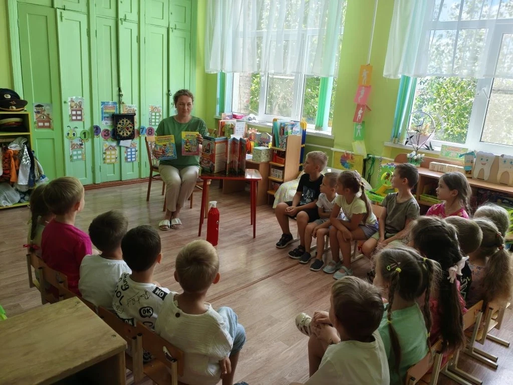 Огненный урок в подготовительной группе!

 Сегодня у детей подготовительной группы  было очень важно