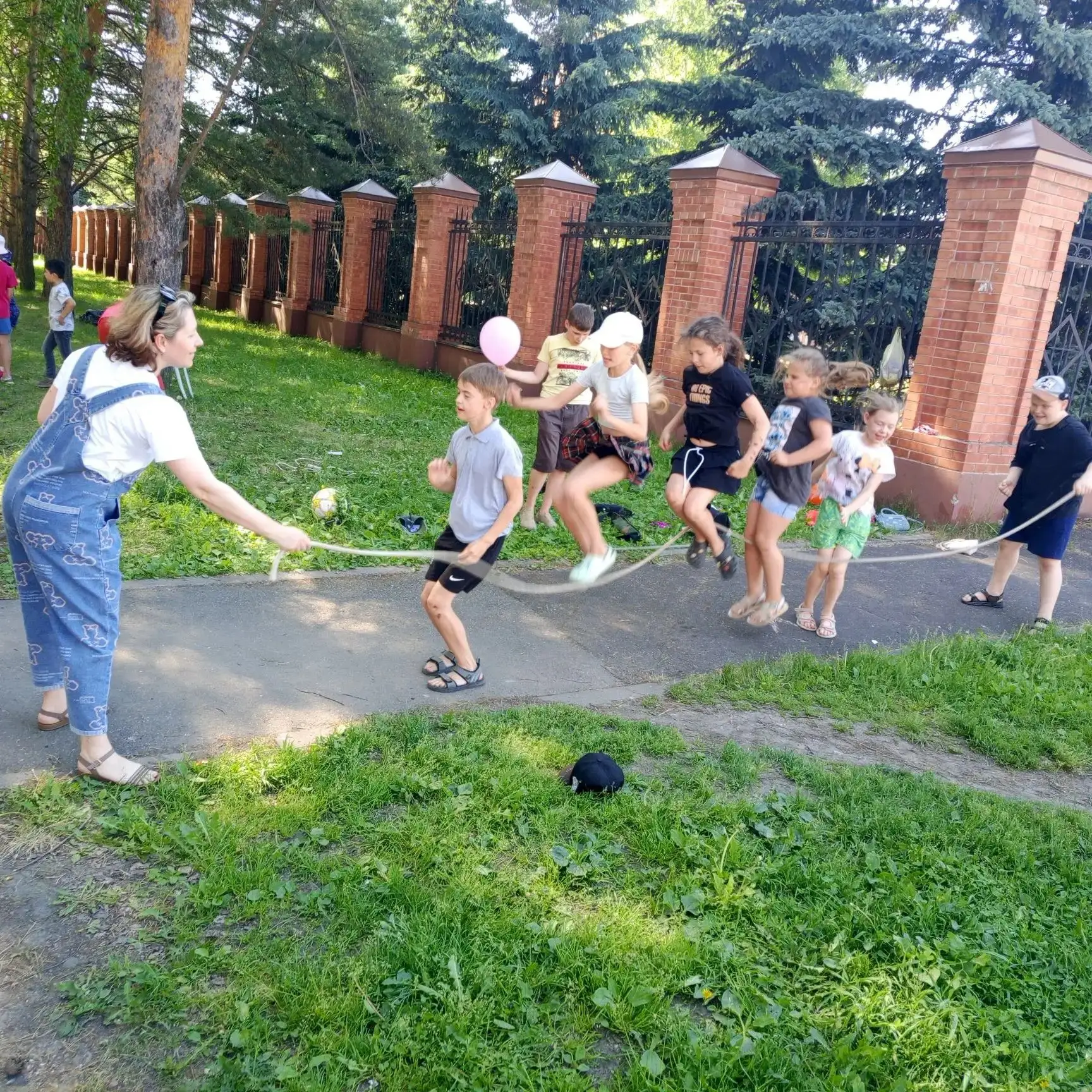 Лето — это маленькая жизнь! ☀🌿Время быстро пролетает, когда оно наполнено радостью, смехом и яркими