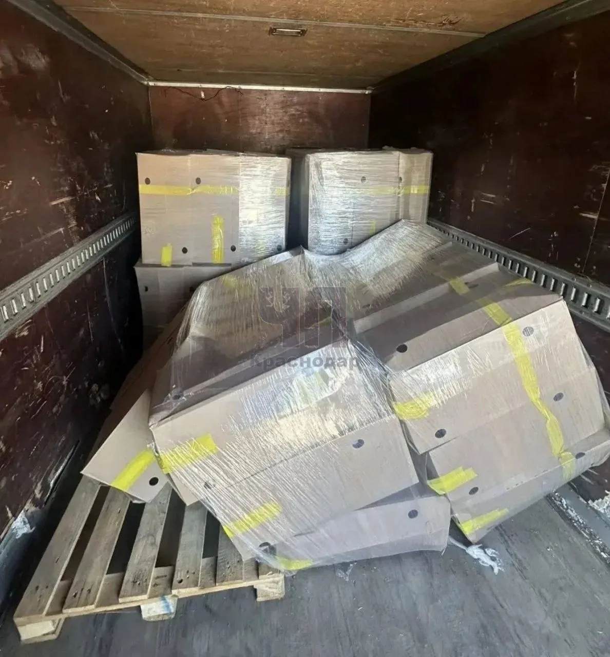 Под Геленджиком задержали более двух тонн пива без сопроводительных документов

На трассе М-4 «Дон» 