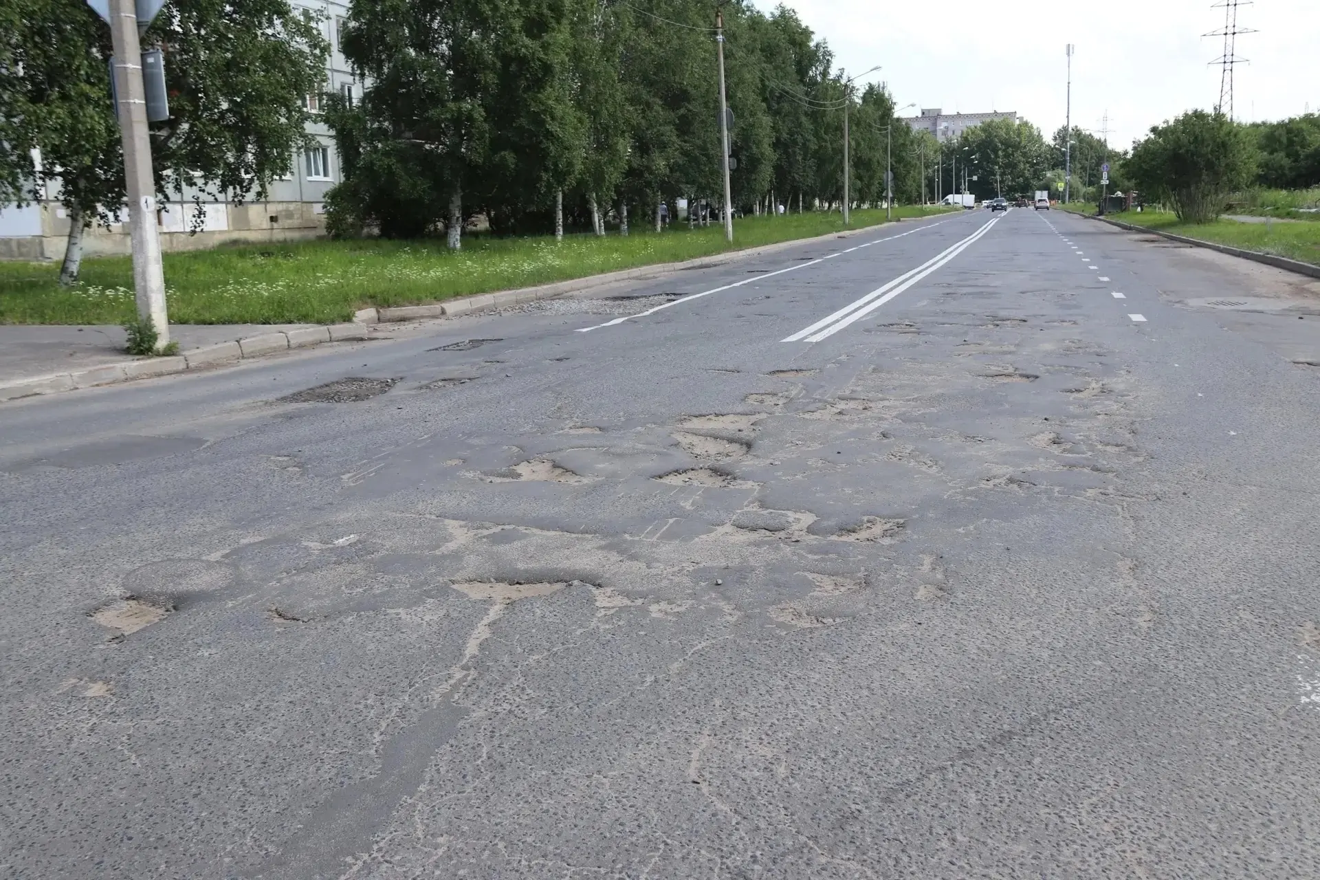 Вижу в социальных сетях справедливые замечания по ситуации на улице Советских Космонавтов – разметка